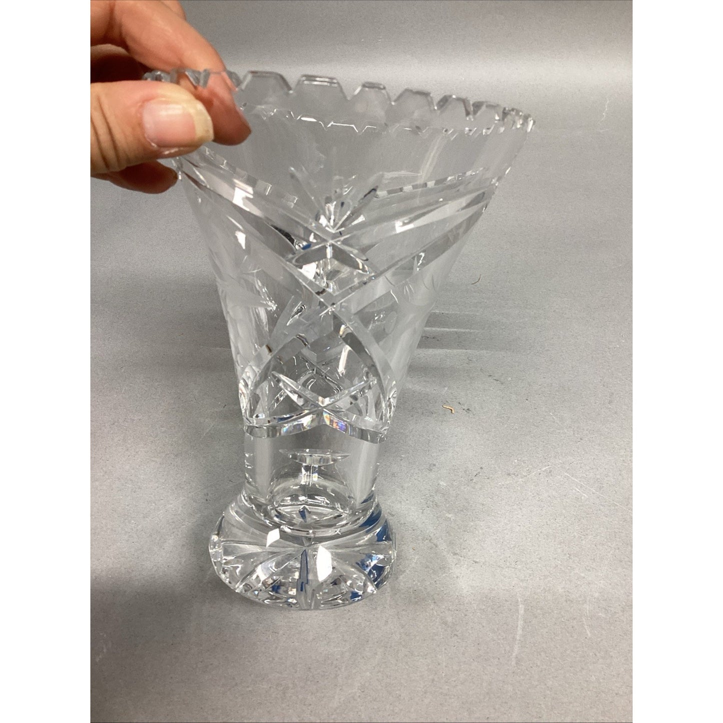 Lausitzer Glass 24% Lead Crystal Etched Hand Cut Vase Germany Grape Pattern
