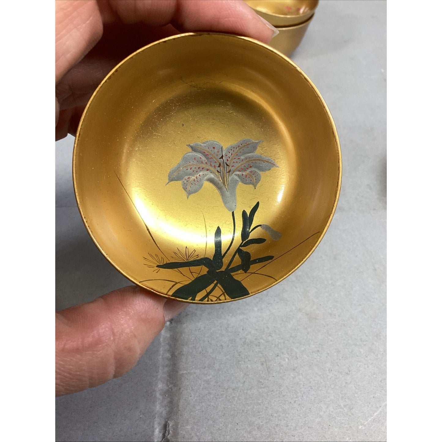 Set Of 6 Japanese Gold Floral Hand Painted Sake Cups