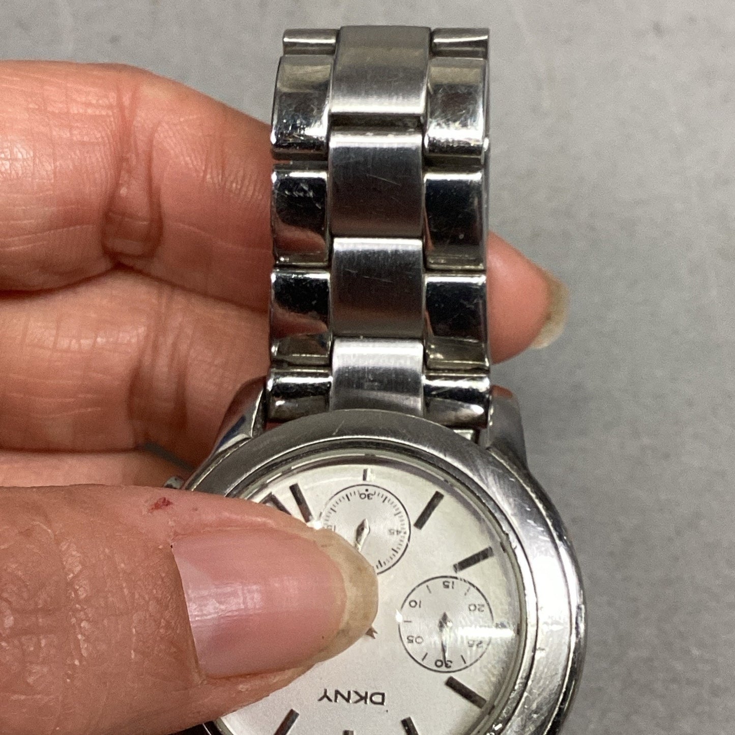 DKNY NY 8327 Solid Stainless Steel Unisex Watch - Untested