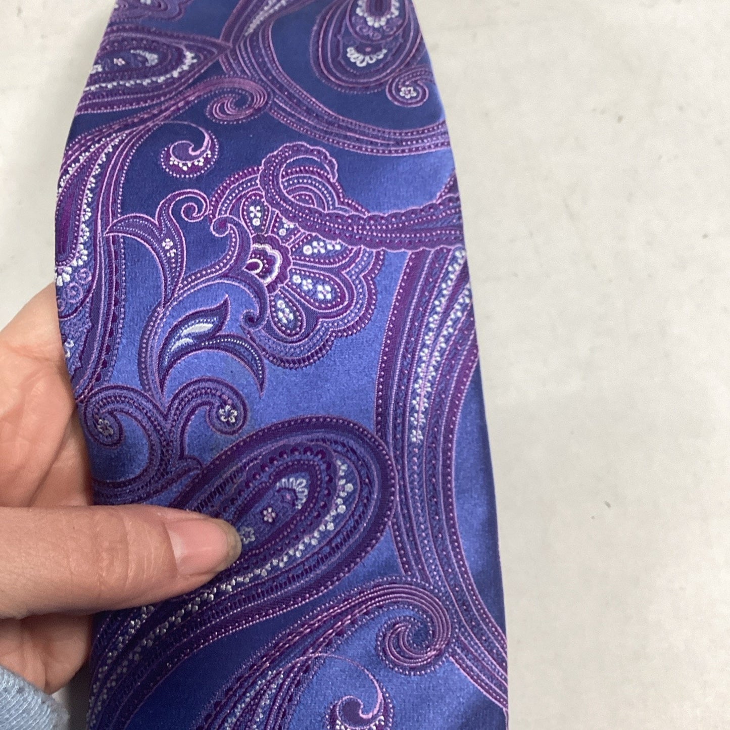Brioni Men’s Silk Neck Tie