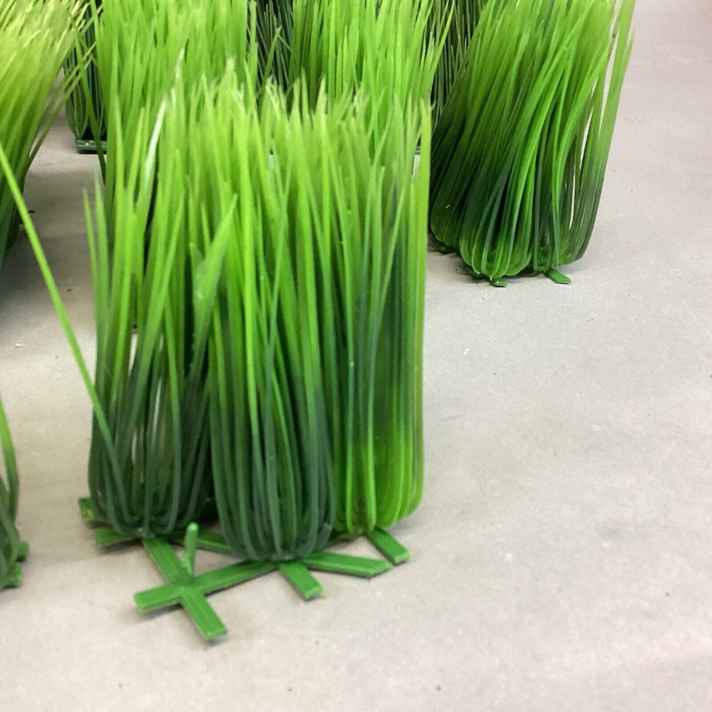 Lot Of 27 Fake Green Grass Decoration For Aquariums & More