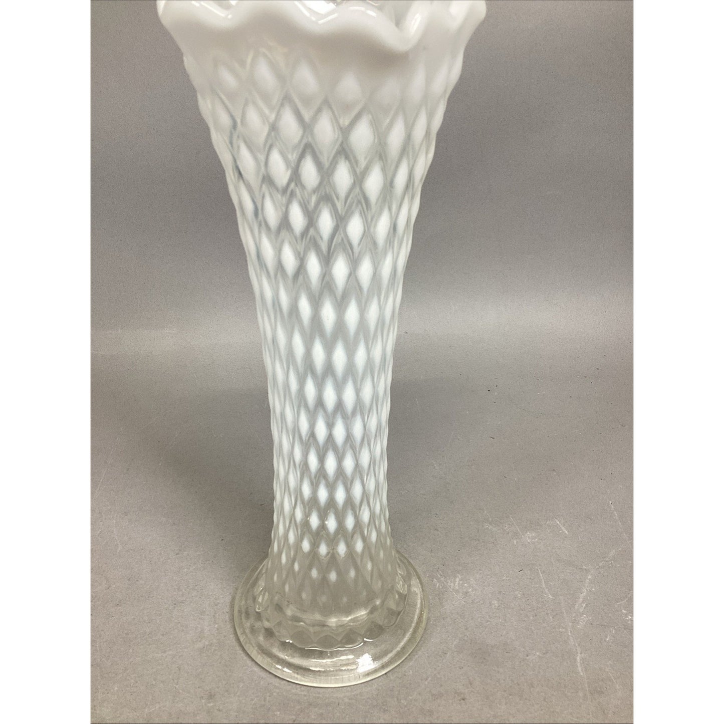 VTG Northwood Glass Diamond Point EAPG Ruffled Vase - Opalescent White - 11” H