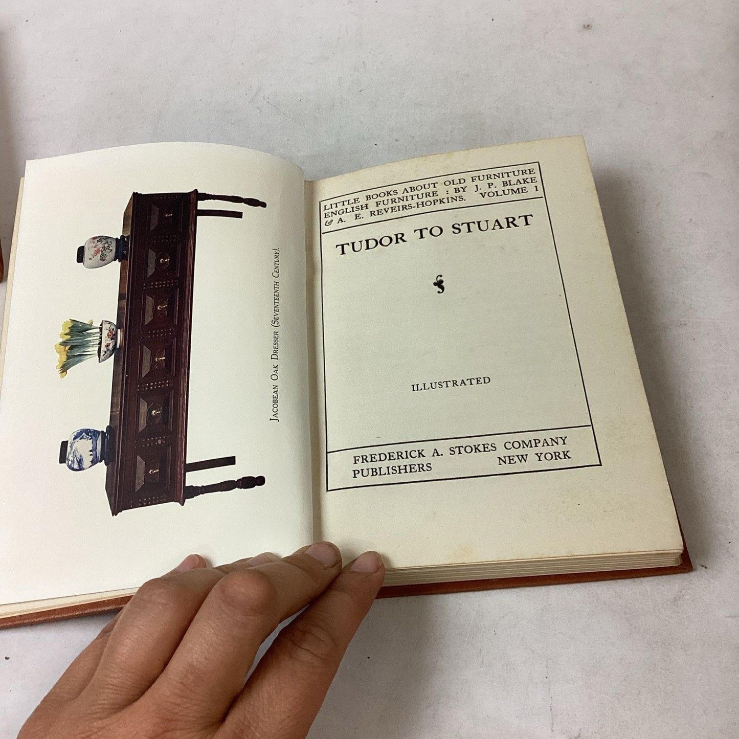 Set Of 3 - Little Book About Old Furniture - Illustrated