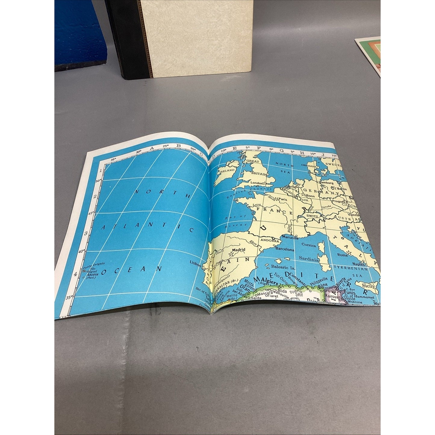 Hammond Deluxe Map Library - US, The World, South America, Asia, Europe, Canada