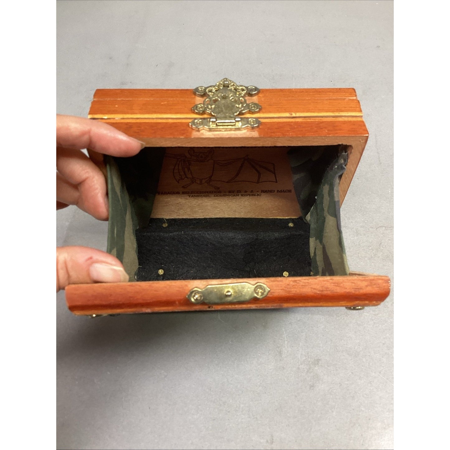 CHE GUEVARA Tavarez 2 Layer Cigar Box - Handmade In Dominican Republic