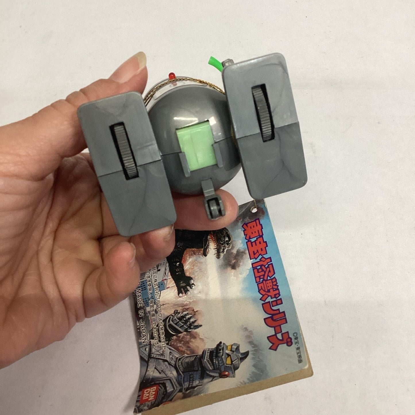 Vintage 1992 Bandai Wind-Up Cosmo The Talking Robot Japanese Version - NOS