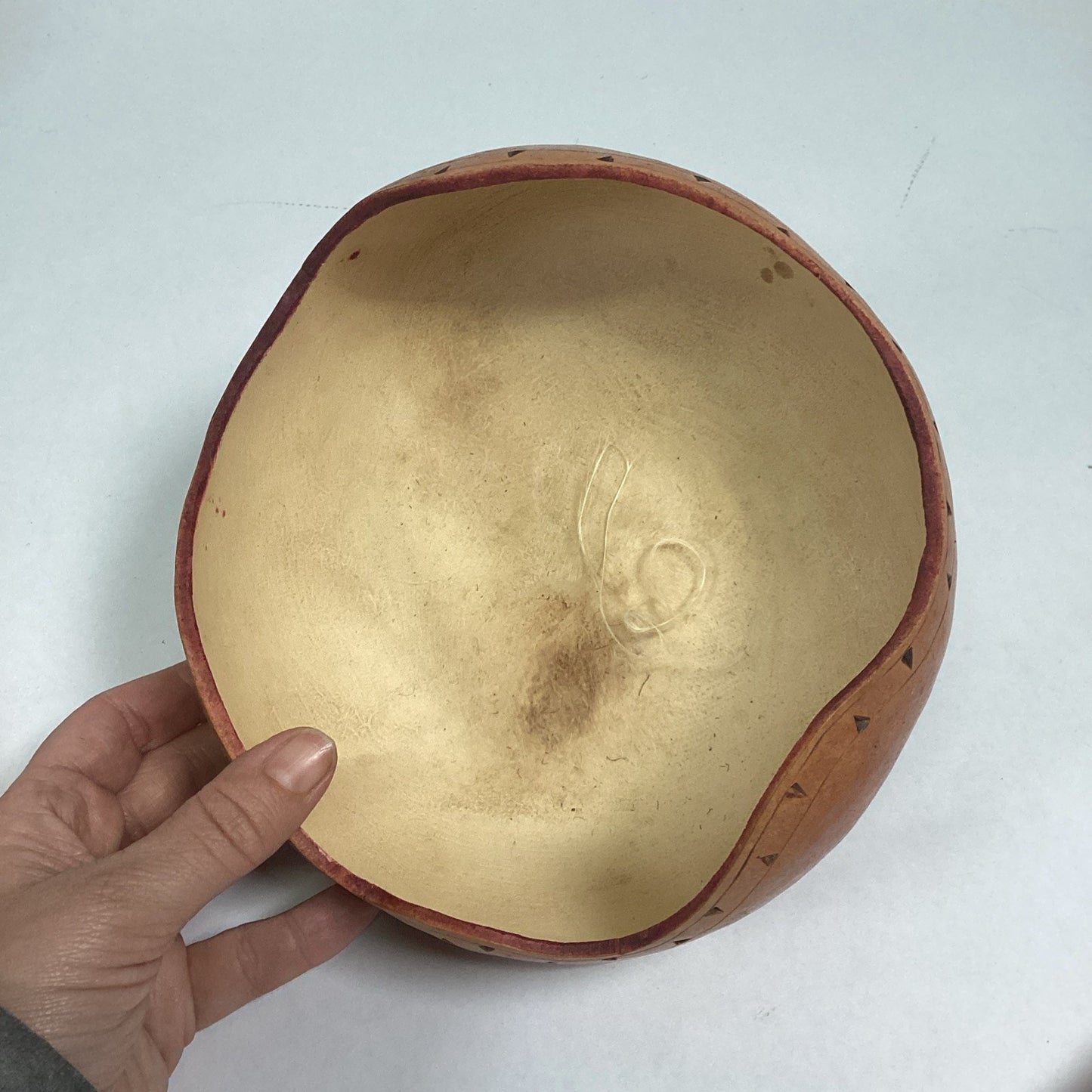 Vintage Handmade Hawaiian Gourd Container - 7.5”Dx5.5”H