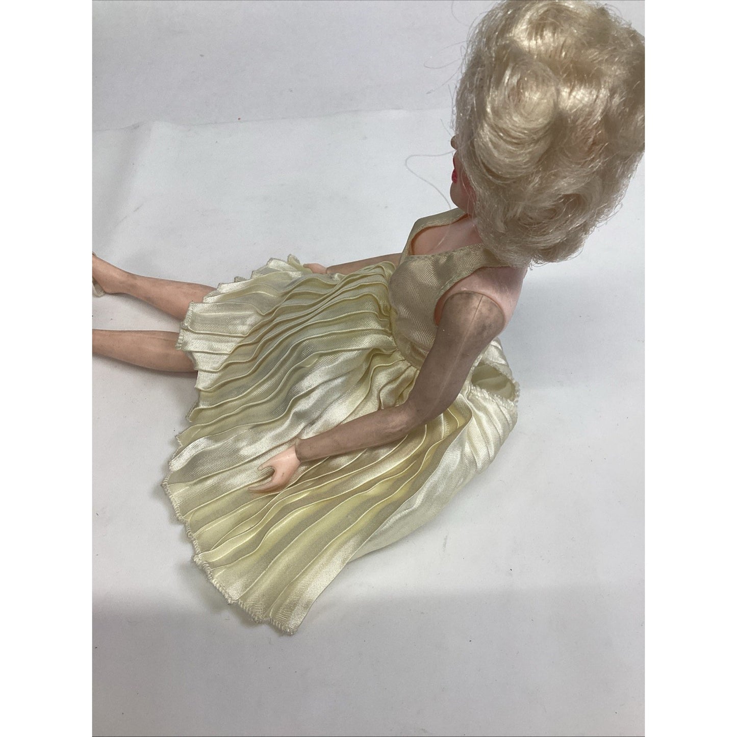 1982 Tristar Marilyn Monroe Doll W/ Moveable Hands & Legs - 11”L - Bendable