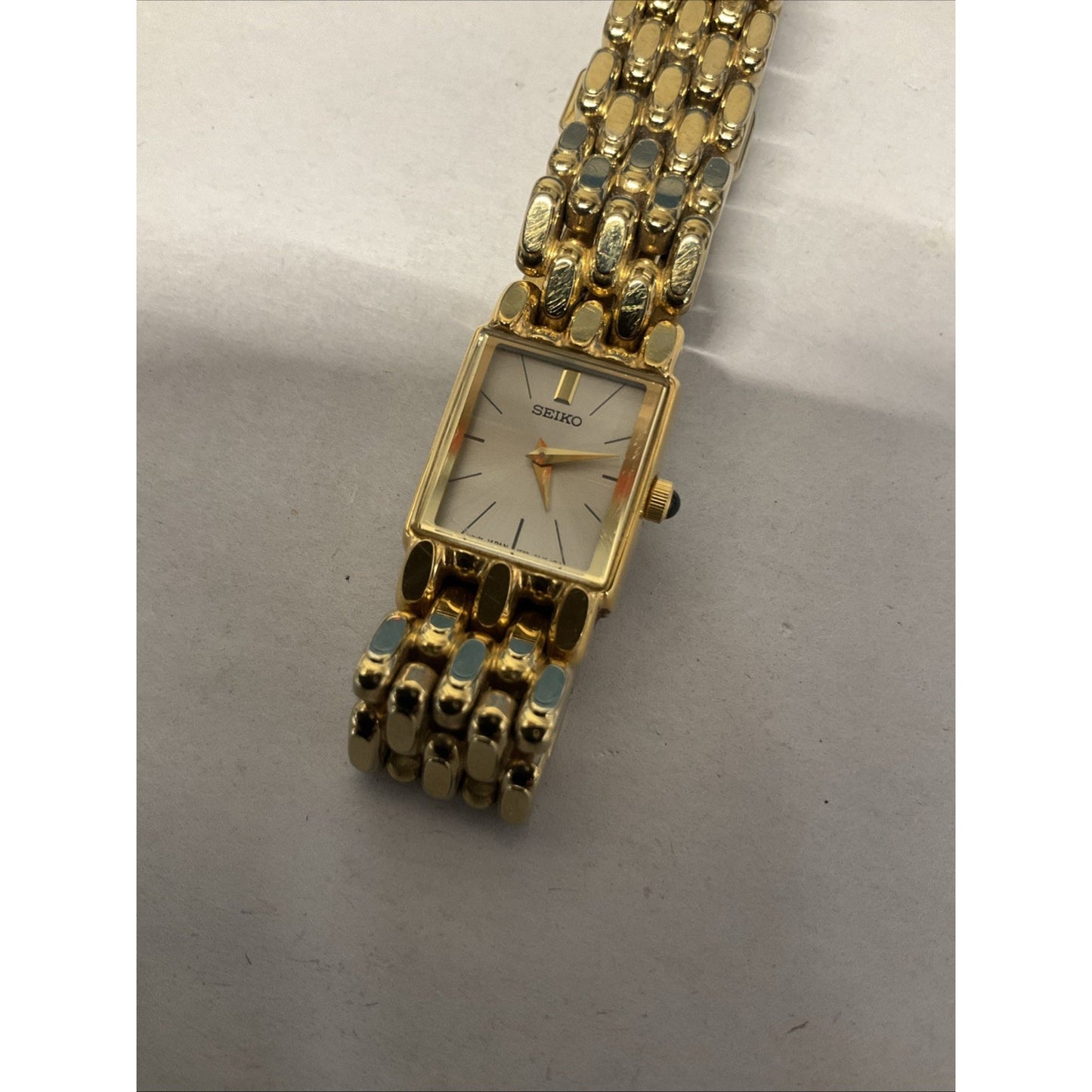 Vintage Seiko 244096 Petite Yellow Gold Tone Classic 13mm Small Tank watch
