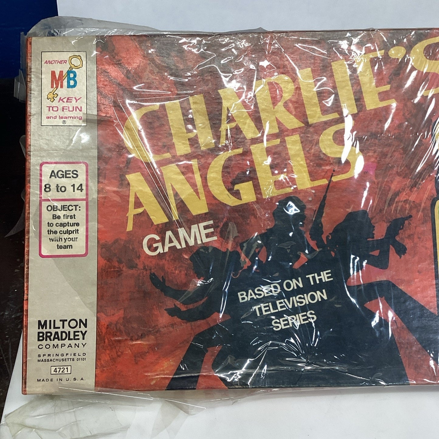CHARLIE'S ANGELS 1978 BOARD GAME - MILTON BRADLEY - New In Plastic - NOS