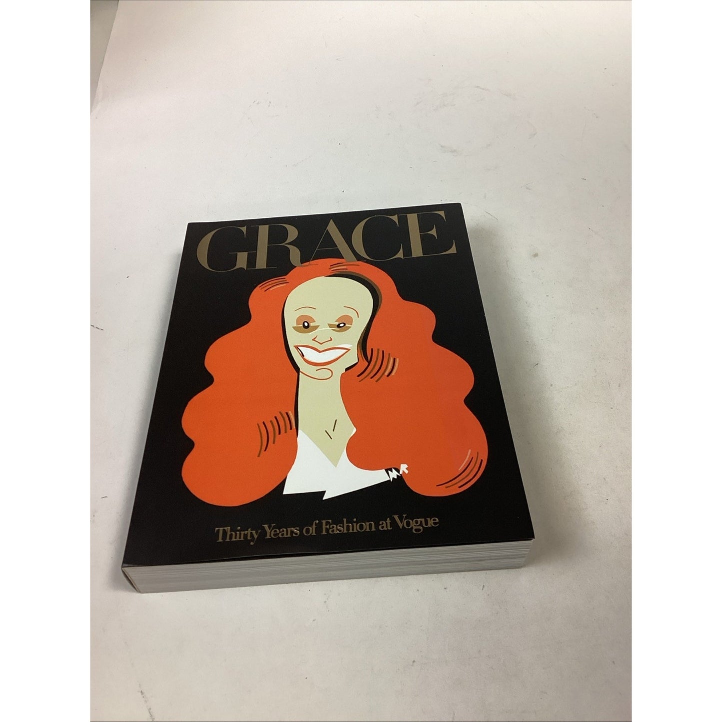Grace: Thirty Years of Fashion at Vogue - Softcover Book