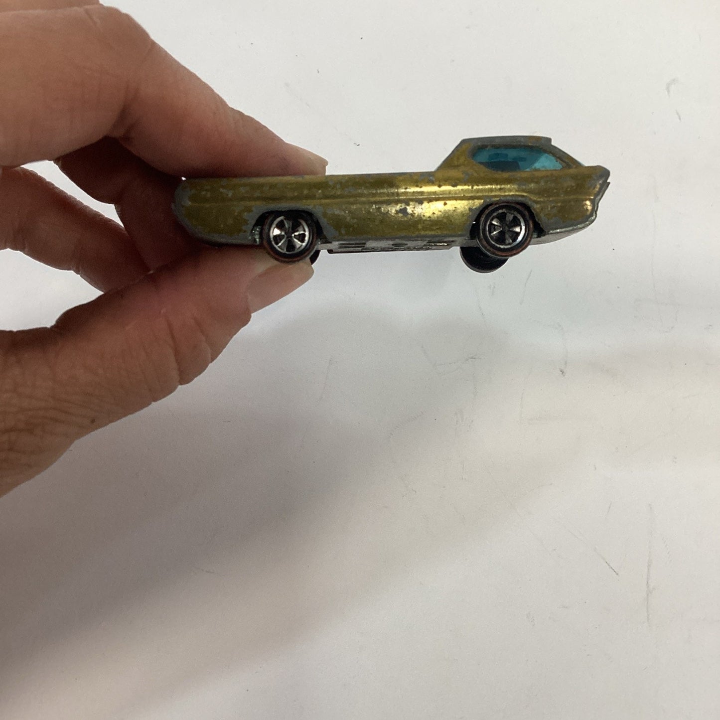 Hot Wheels Red Line 1967 Gold Deora Diecast Car - No Surf Boards