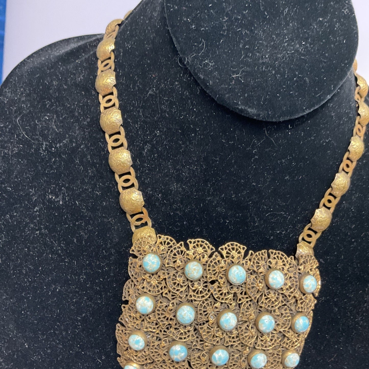 Vintage Jewelry Gold Blue Confetti Glass Bib Necklace RARE