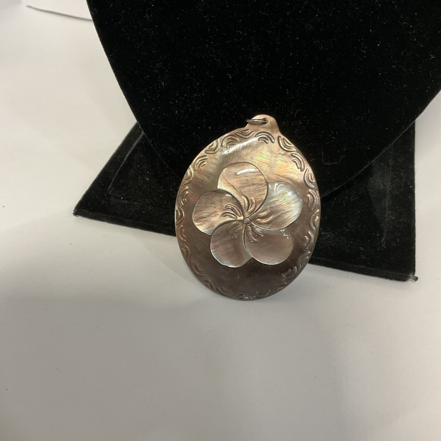 Hibiscus Carved Shell Pendant Iridescent