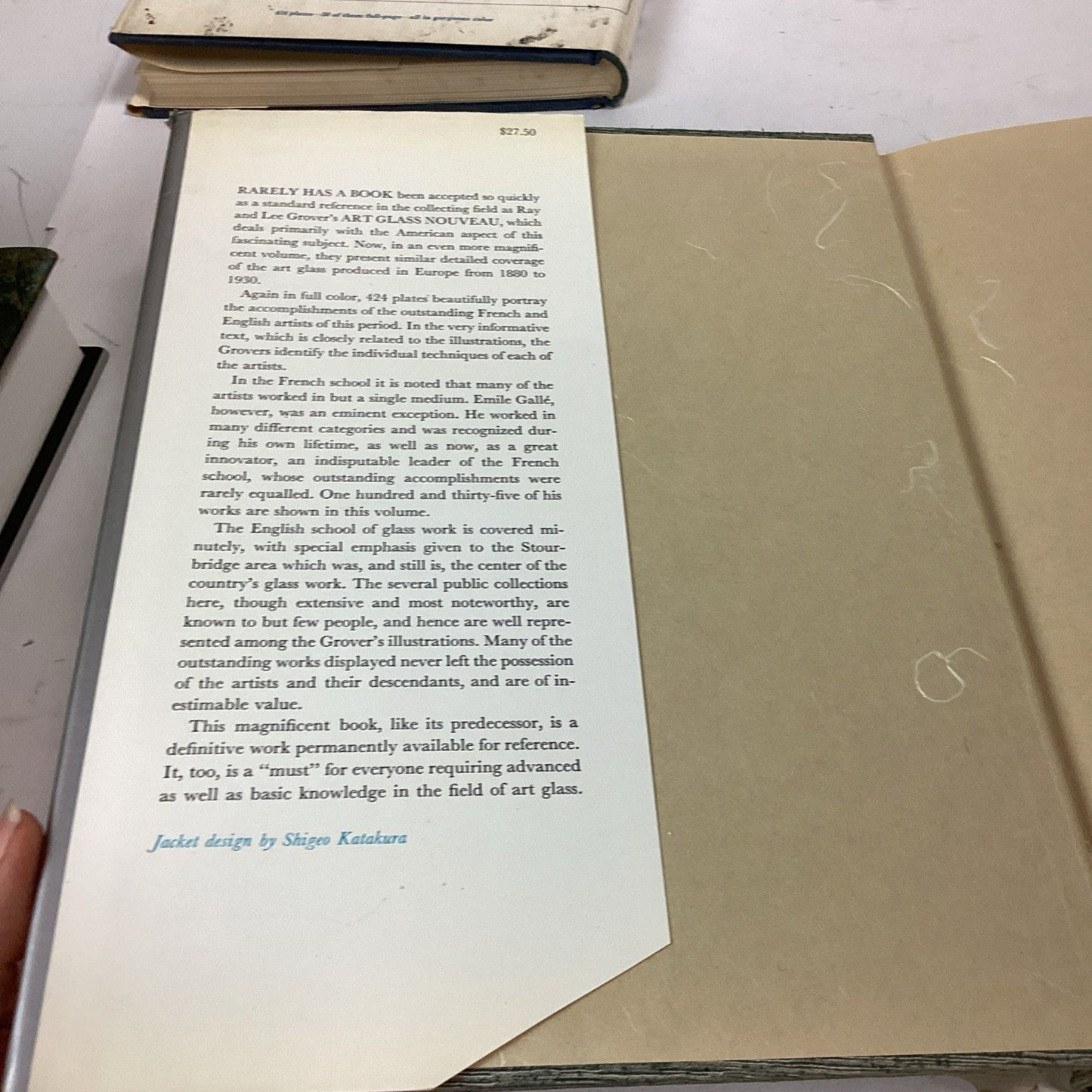 Art Glass Nouveau And Carved & Decorated European Art Glass Hardcover Books