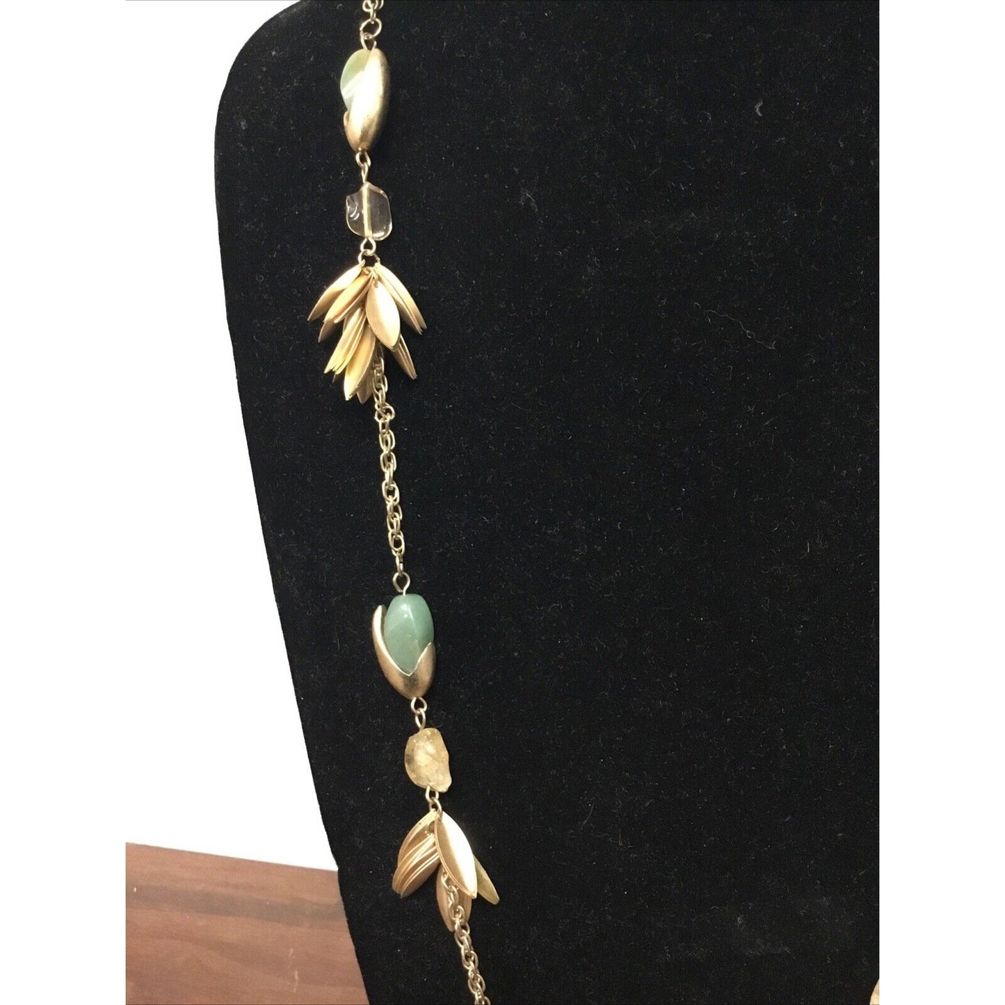 Light Turquoise And Gold Accents Chain Necklace 15”