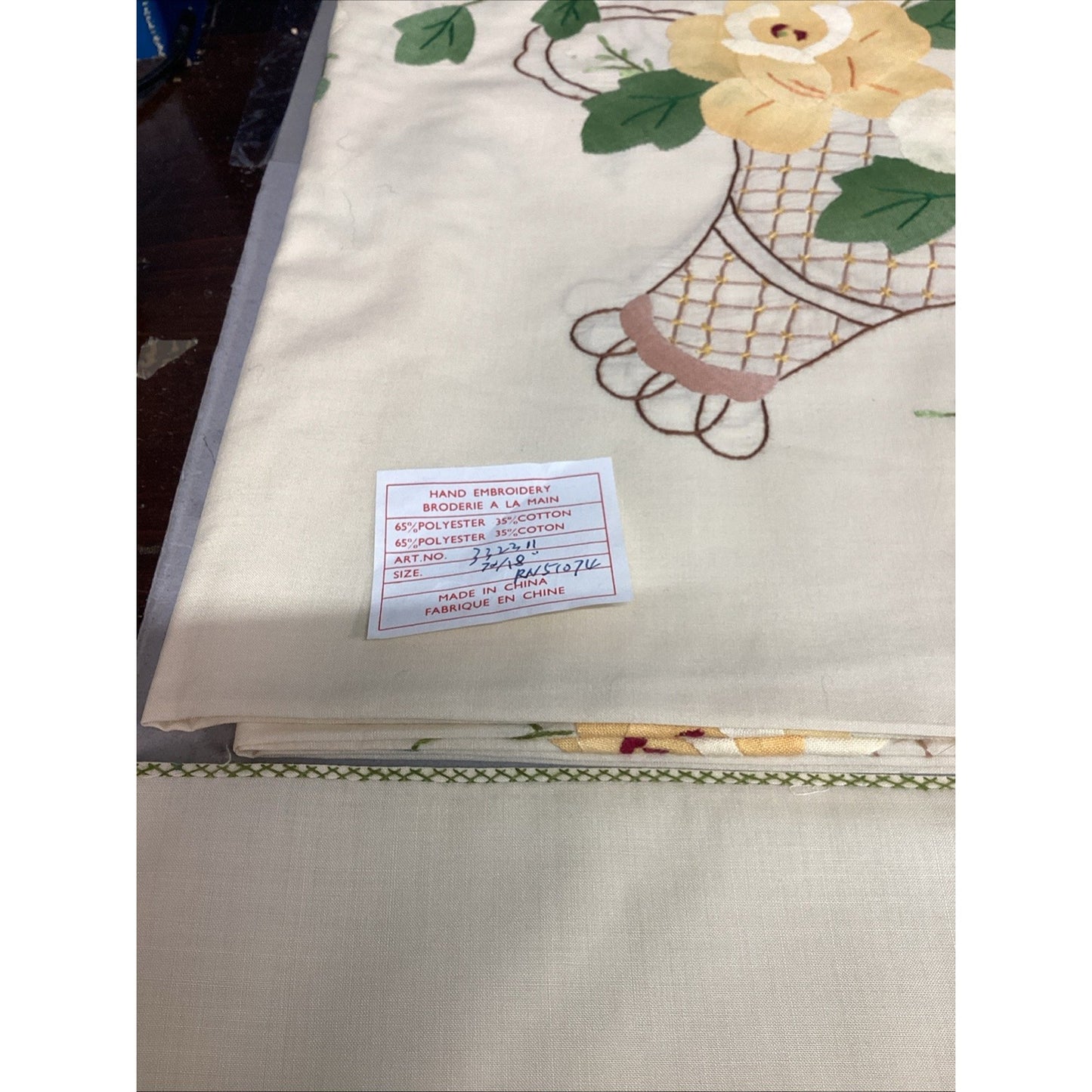 Vintage Hand Embroidery Broderie A La Main Floral Tablecloth & Napkins Set 70x18