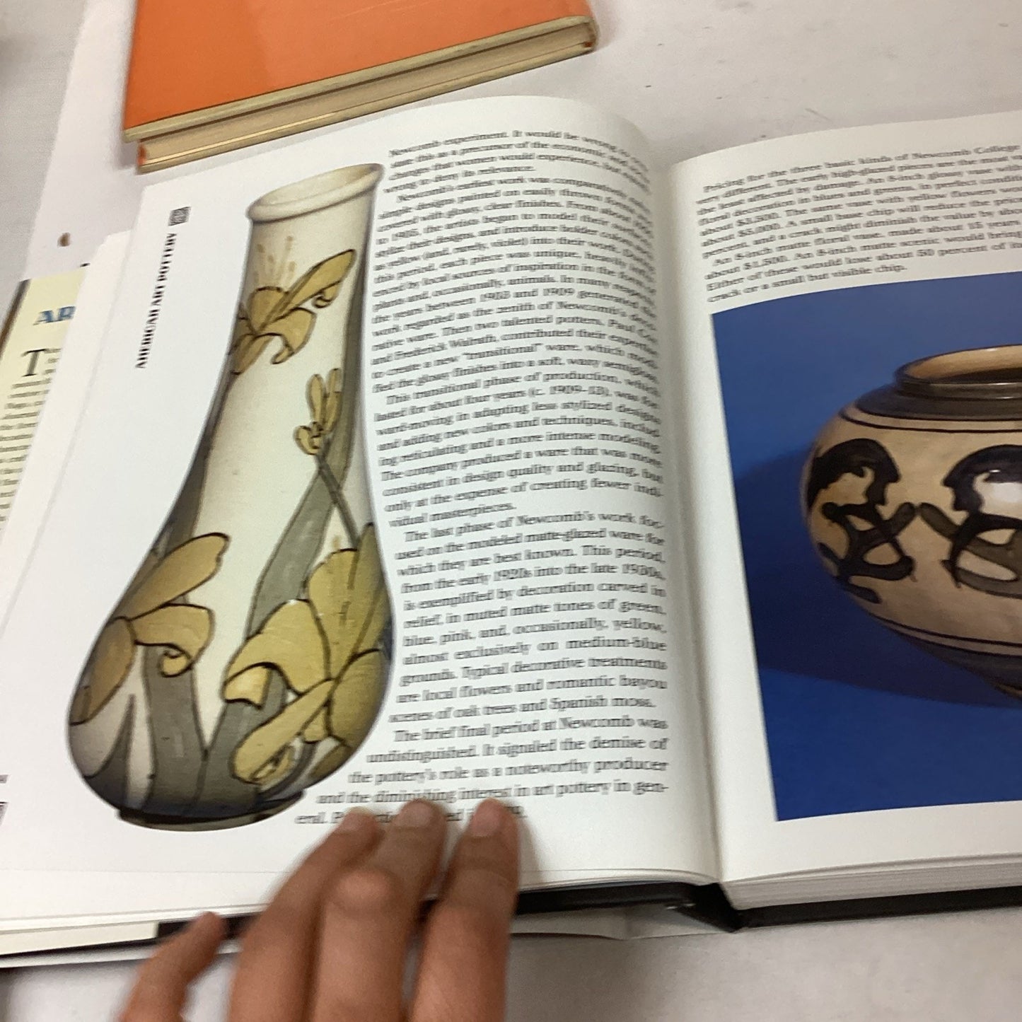 Encyclopedia Of Roseville Pottery, American Art Pottery & Ceramics Books