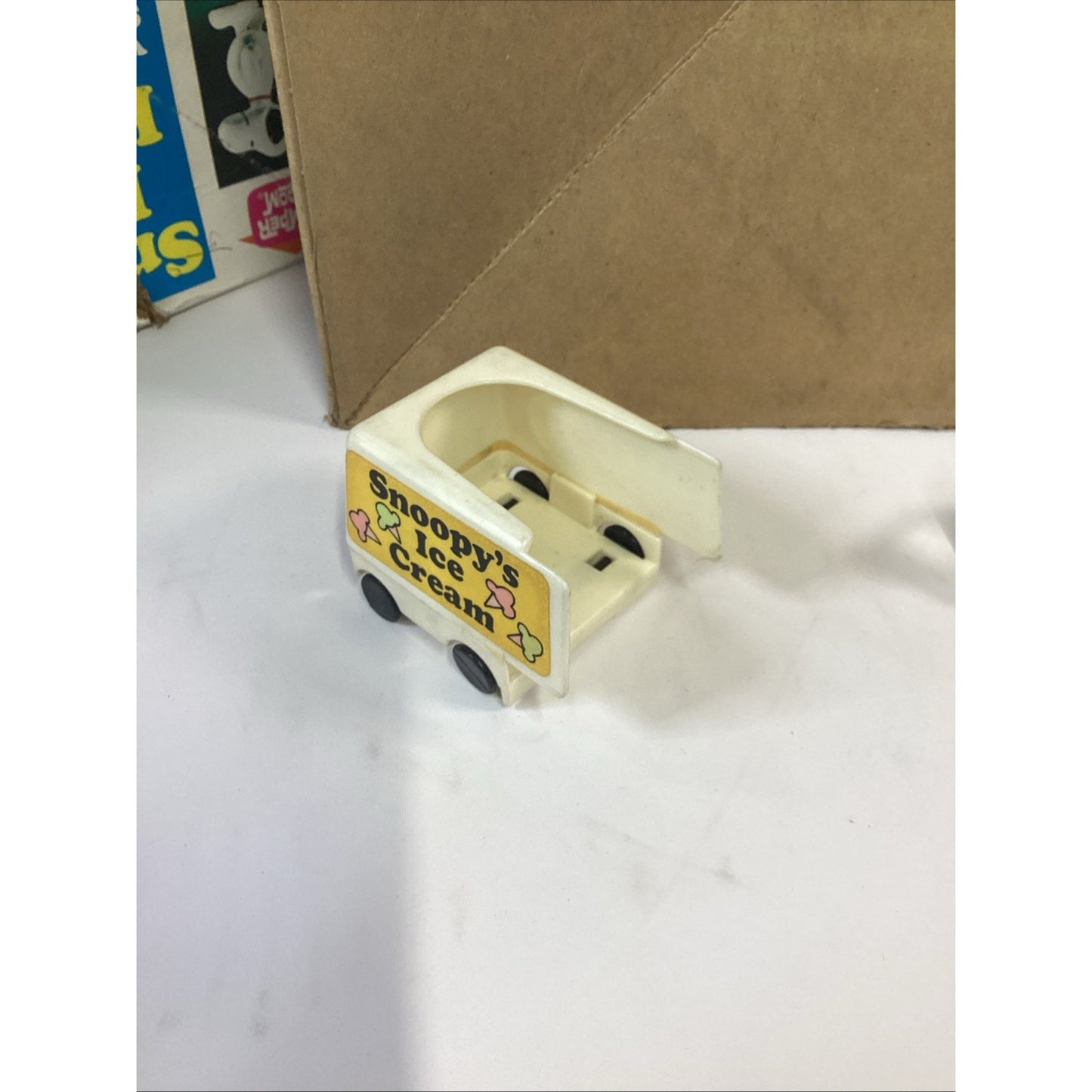 1958-1965 Snoopy’s Dog House With Snoopy & Woodstock By Hasbro W/ Original Box