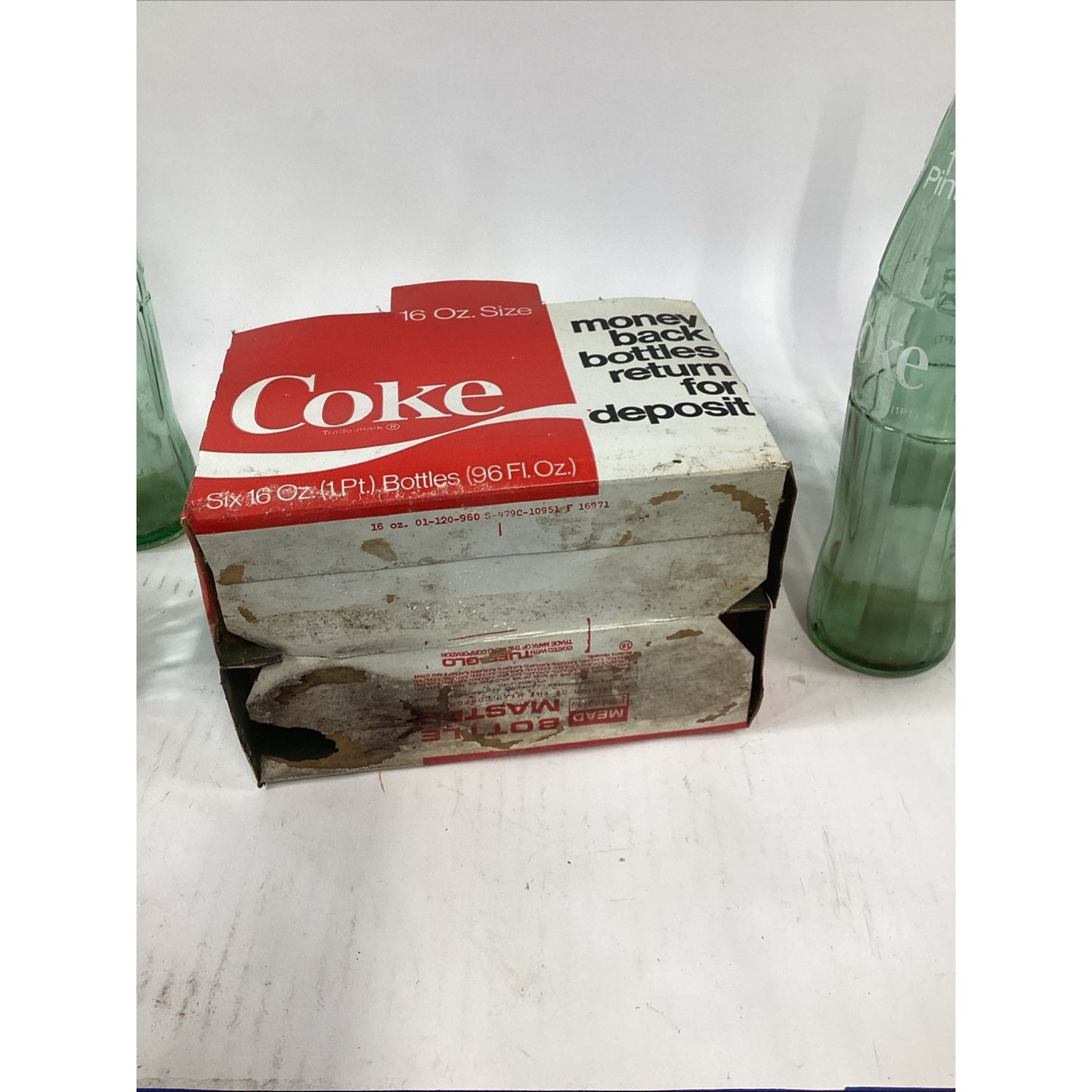 Vintage Coca Cola Classic 6 Pack Glass Bottles 16oz Cardboard Carry Case