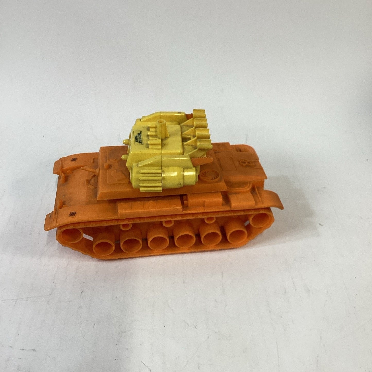 UFO : VERY RARE MISSILE TANK ELECTRONIC MODEL - Incomplete - Parts Or Repair