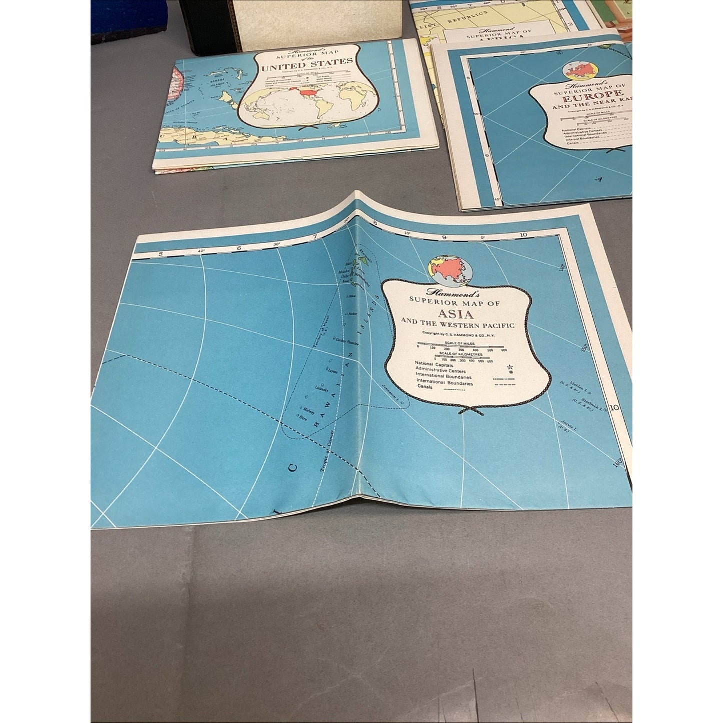 Hammond Deluxe Map Library - US, The World, South America, Asia, Europe, Canada
