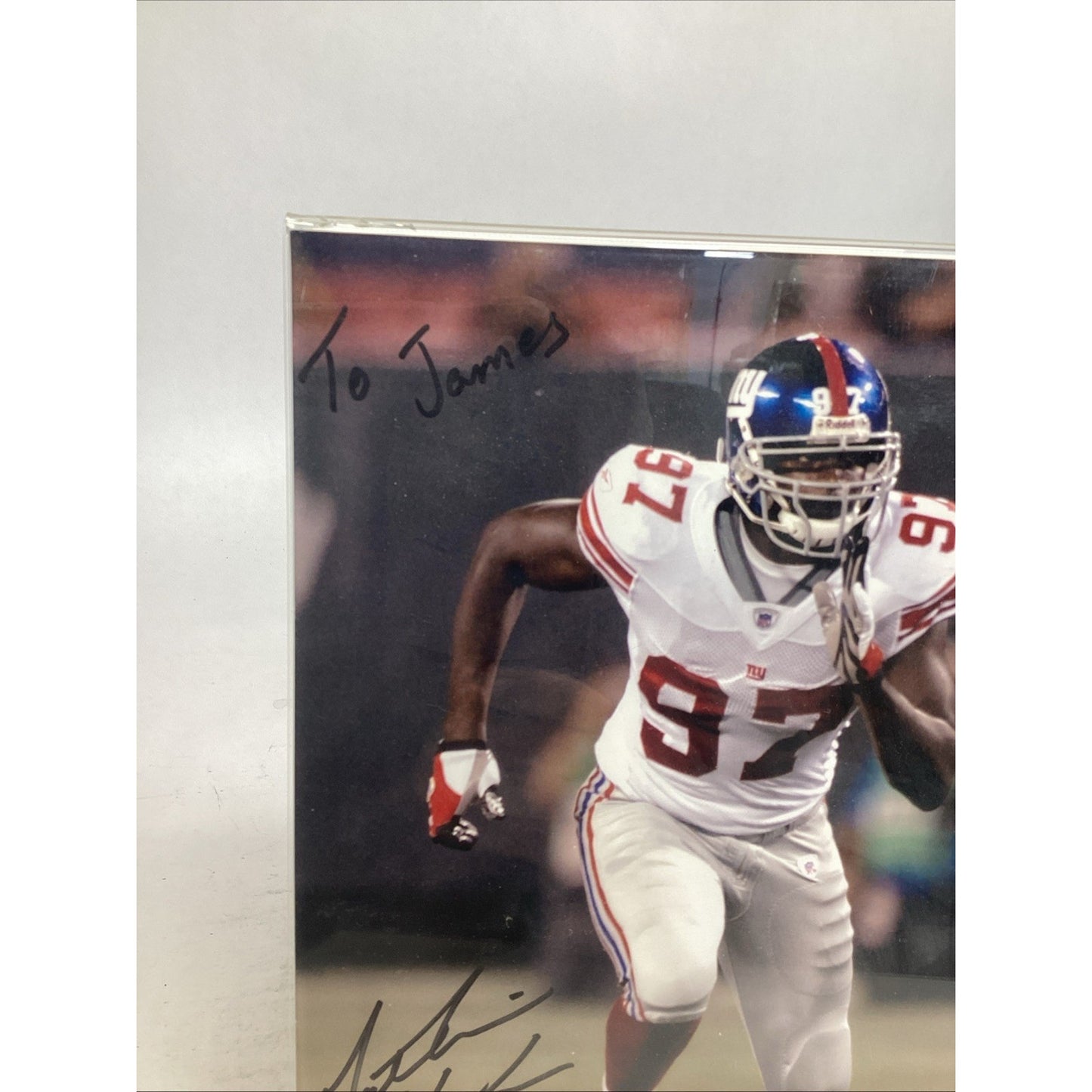 New York Giants #97 Mathias Kiwanuka Autographed Photo - NFL Holographic