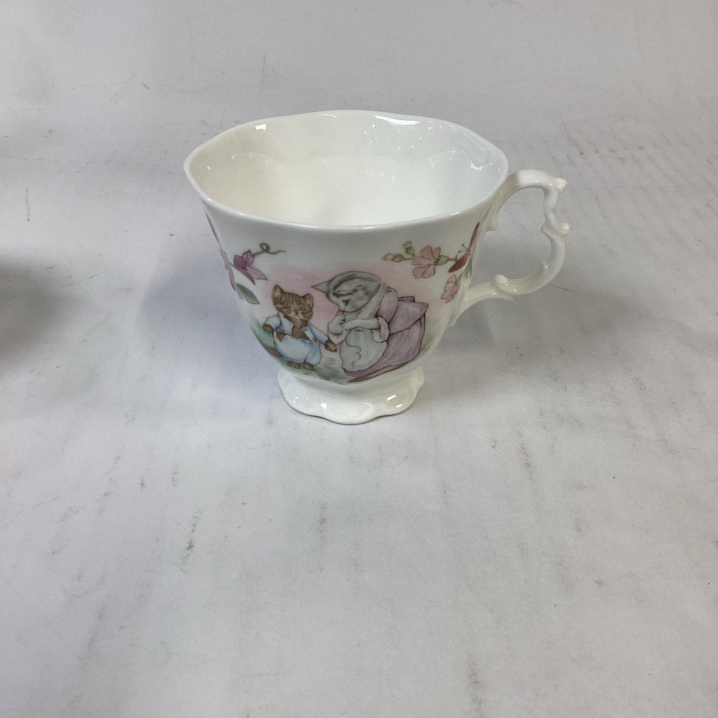 ROYAL ALBERT The World of Beatrix Potter TOM KITTEN Tea Cup VTG 1986 Bone China