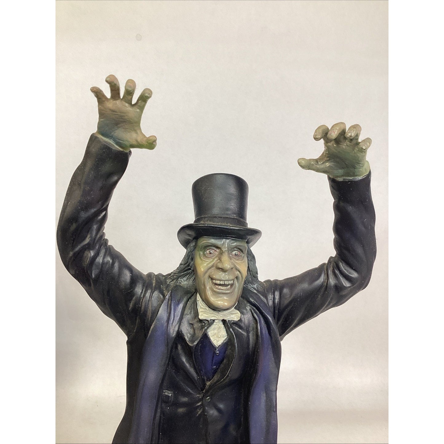Vintage 1990 Screamin' London After Midnight Figure - 18.5”H - NOS
