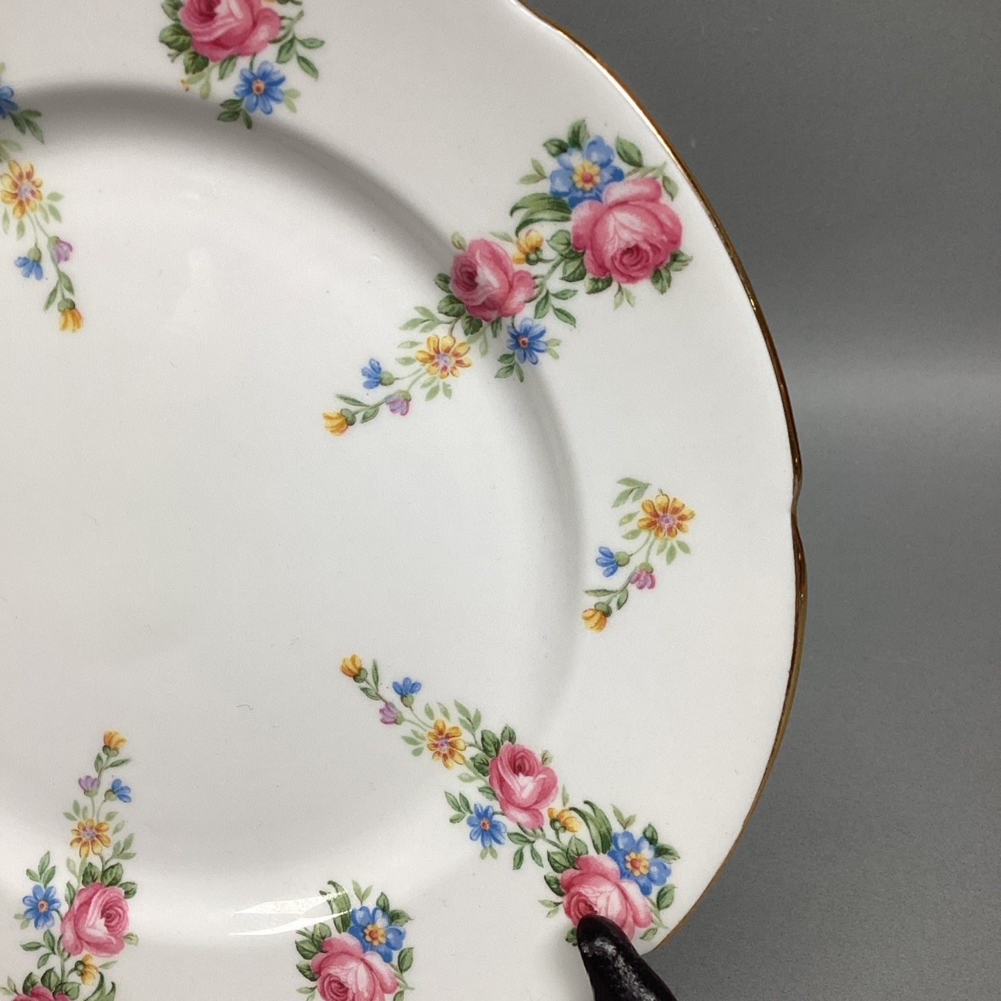 Royal Grafton Bone China Floral Dessert Or Salad Plate W/ Gold Trim- 8”D England