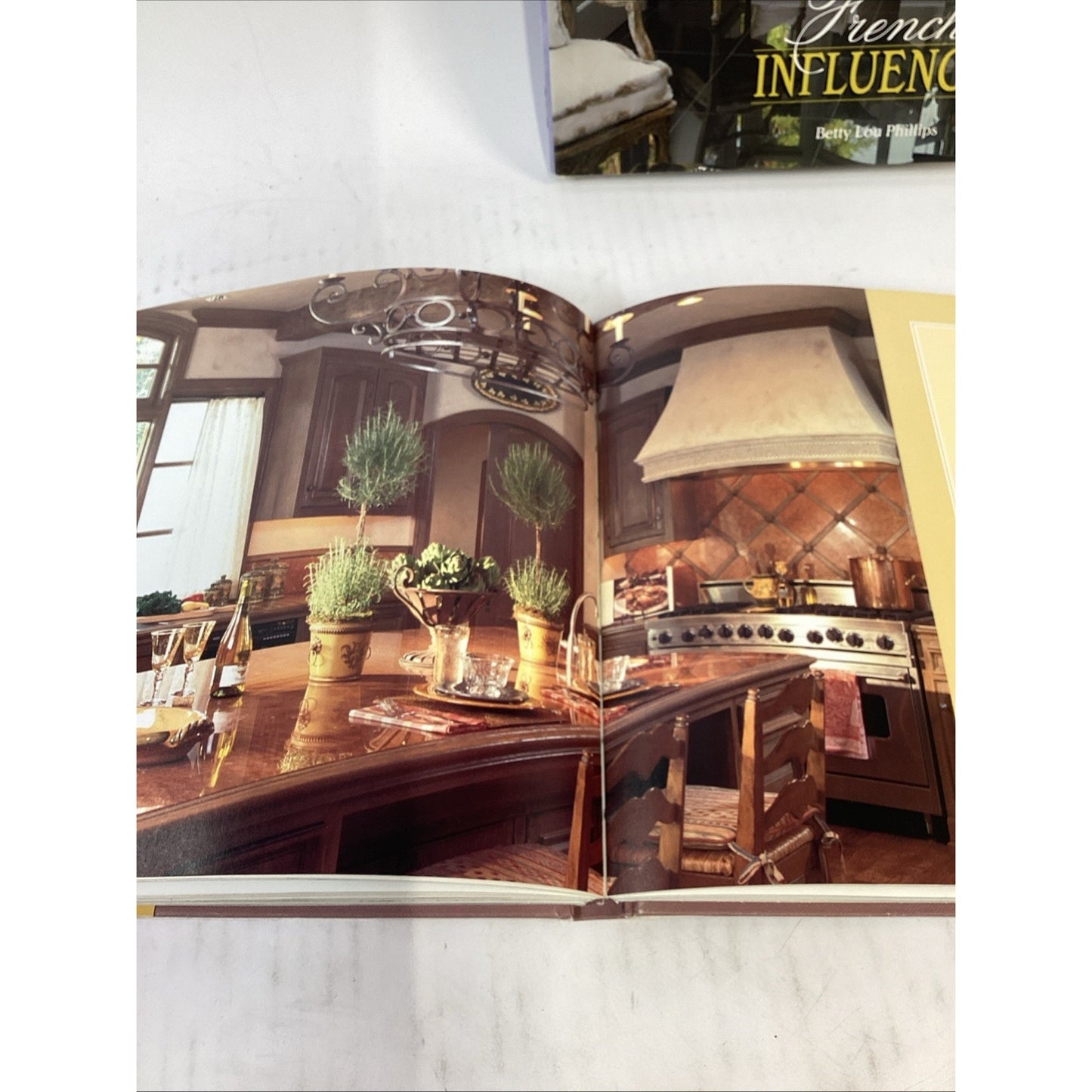 French By Design And French Influencers By Betty Lou Phillips - Hardcovers