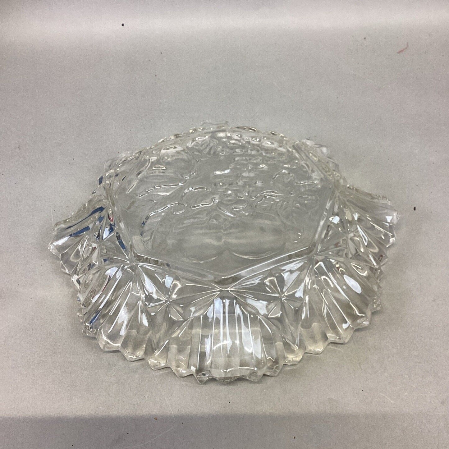 Vintage Federal Glass Pioneer Pattern Serving Bowl Clear Fruit Pressed Glass 10”