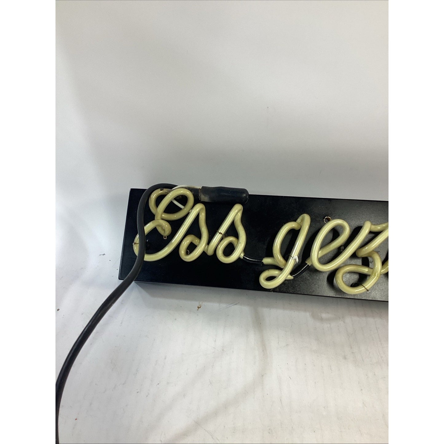 Das Gesundheit Light Up Neon Sign - Parts Or Repair - 26”L