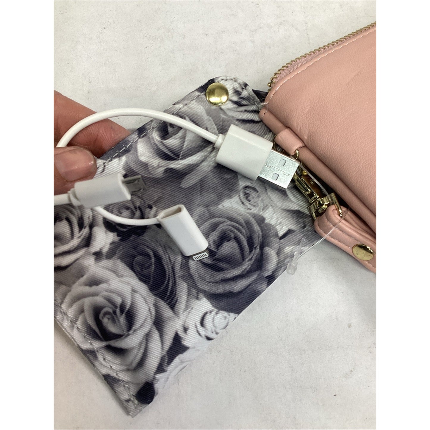 Adrienne Vittandini Dusty Blush Smooth Charging Purse Power Bank