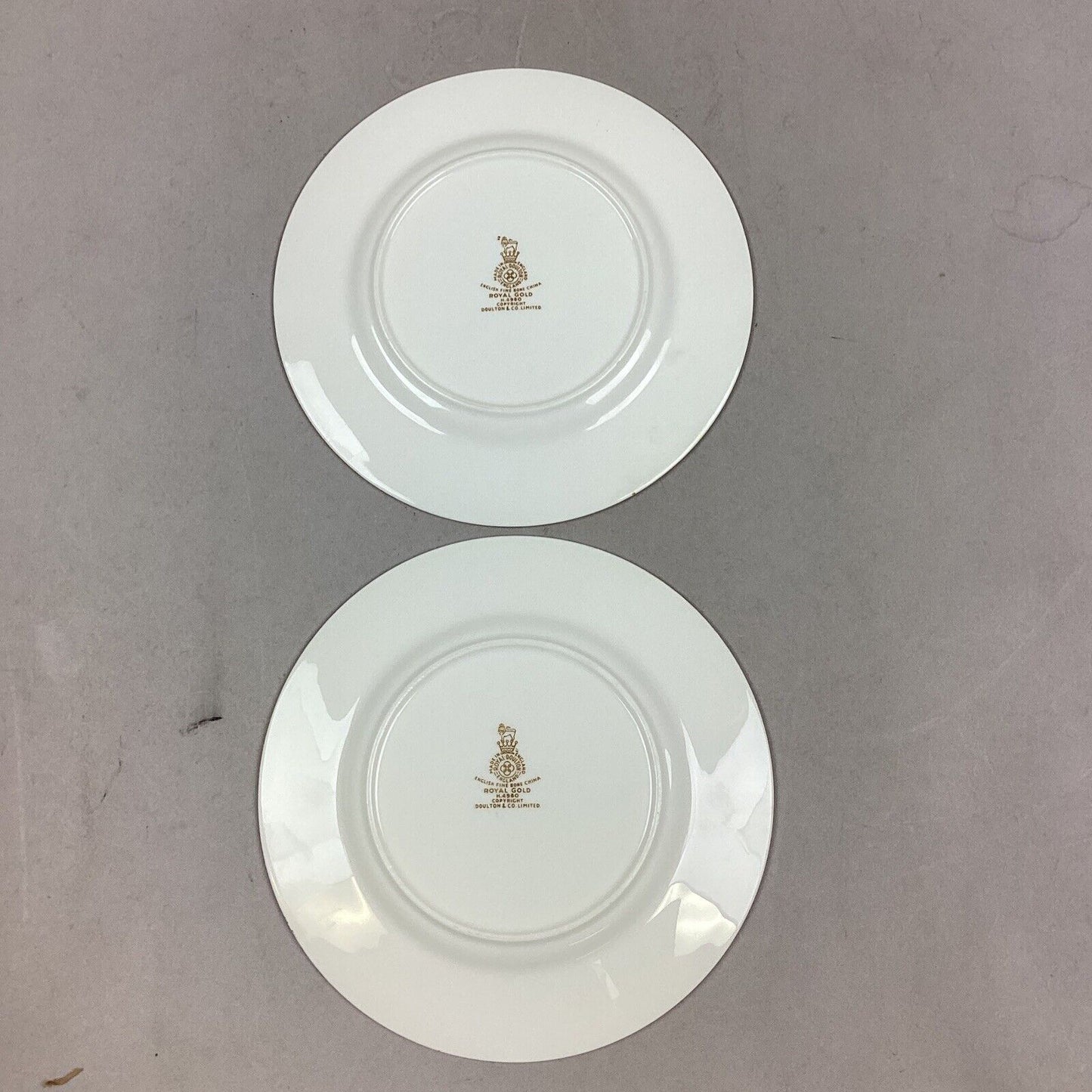 Vintage Royal Doulton Royal Gold Fine Bone China - Set of 8