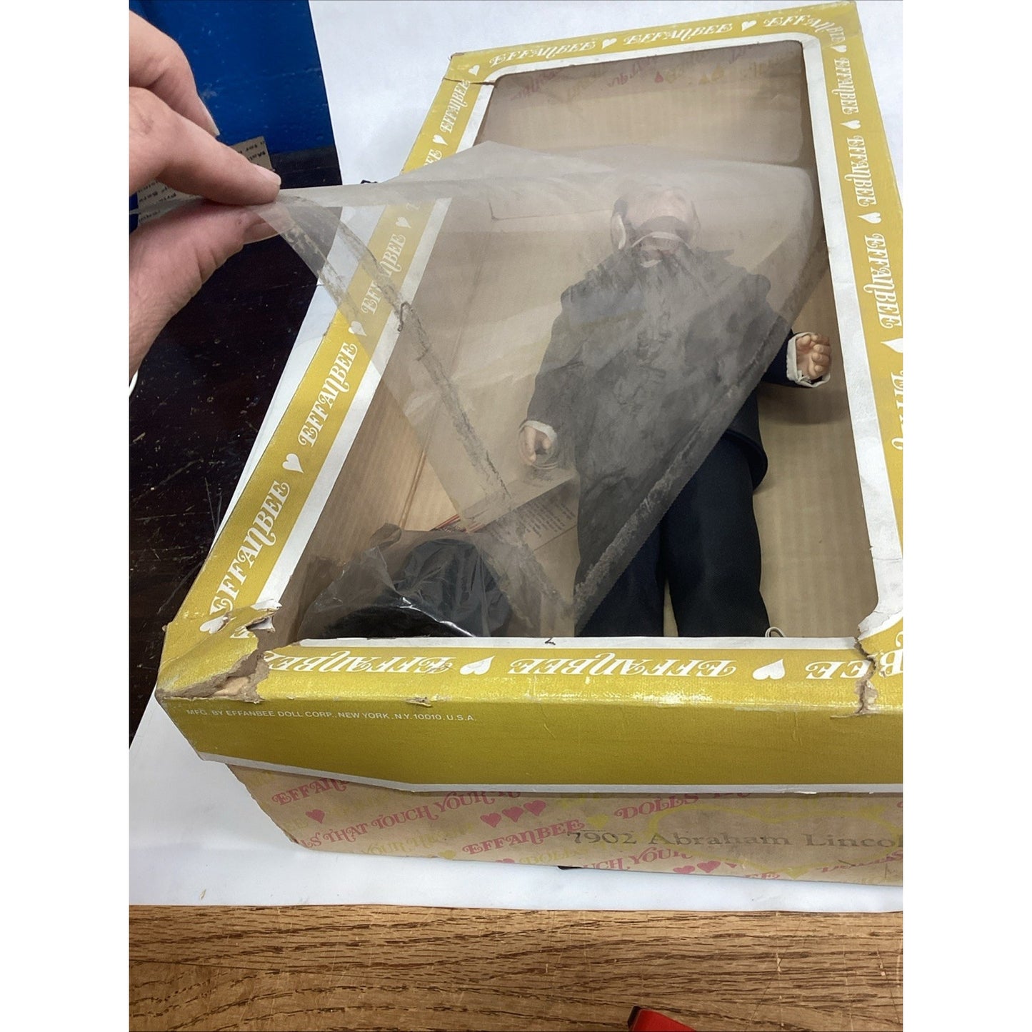 EFFANBEE ABRAHAM LINCOLN DOLL 7902 THE PRESIDENTS