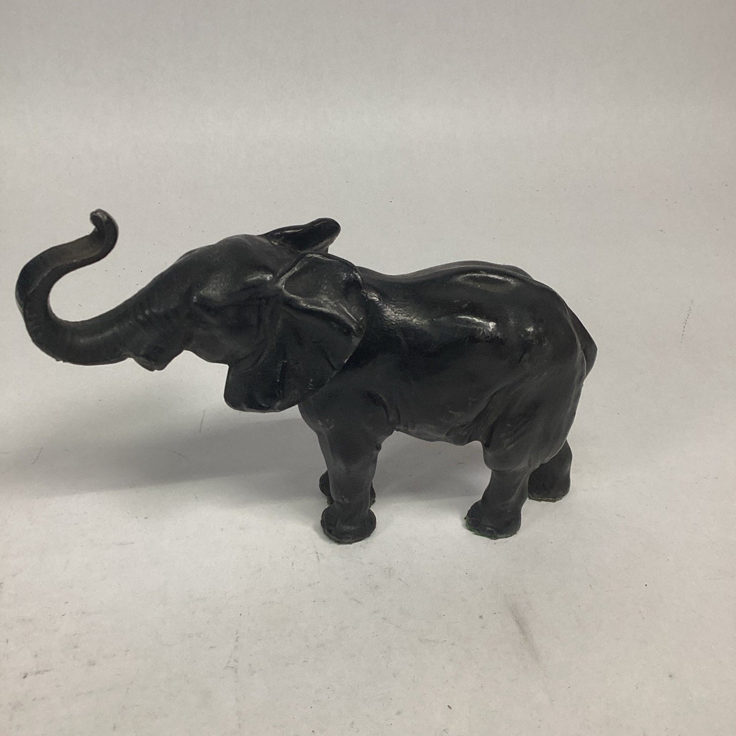 Vintage Metal Elephant - 8”Lx5”H