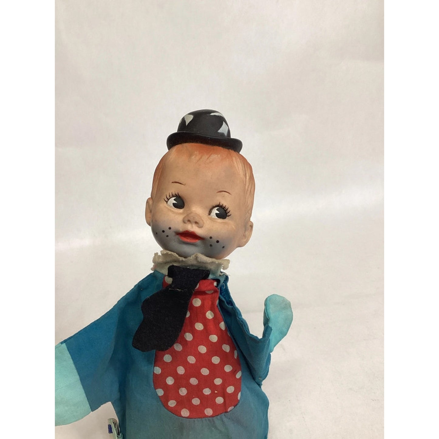 Vintage 1964 Tommy Tramp Knickerbocker Hand Puppet