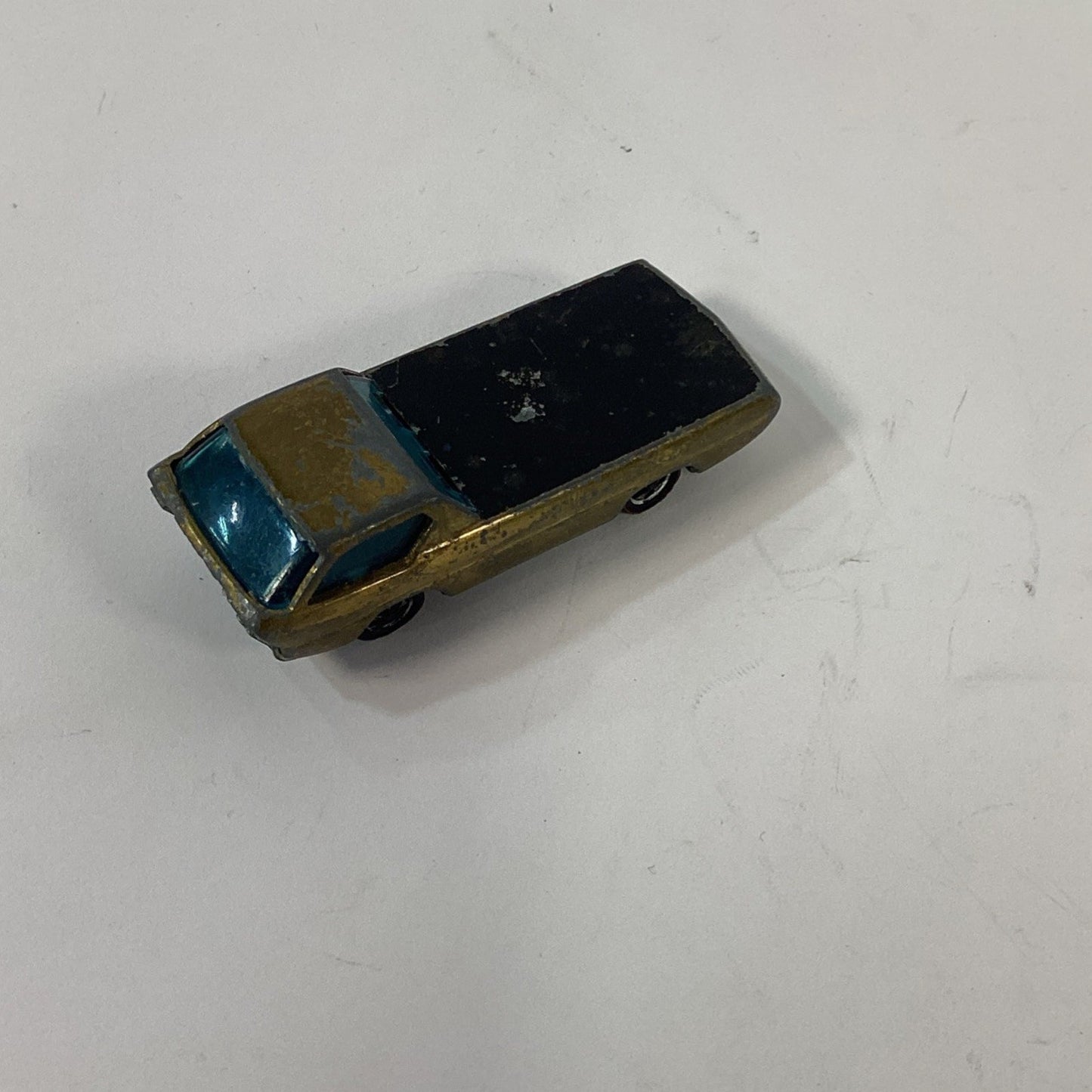 Hot Wheels Red Line 1967 Gold Deora Diecast Car - No Surf Boards