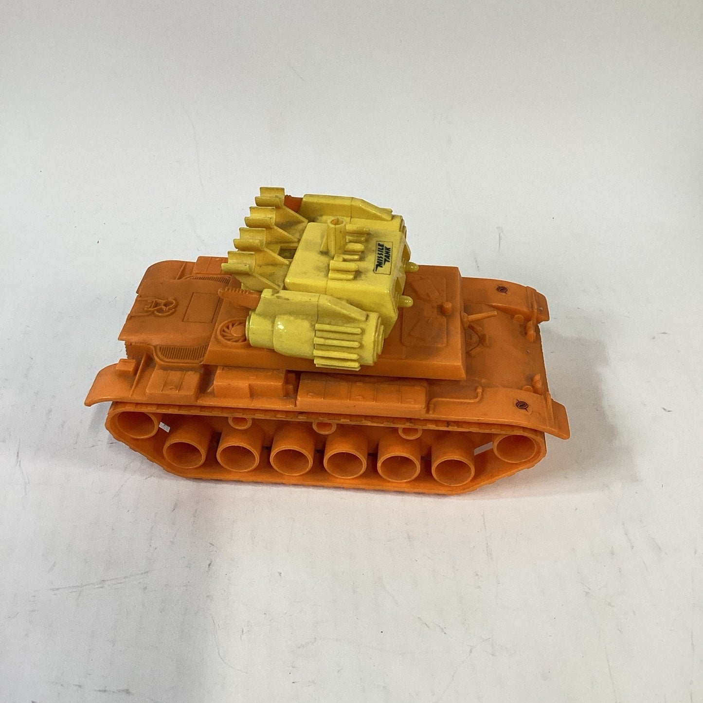 UFO : VERY RARE MISSILE TANK ELECTRONIC MODEL - Incomplete - Parts Or Repair