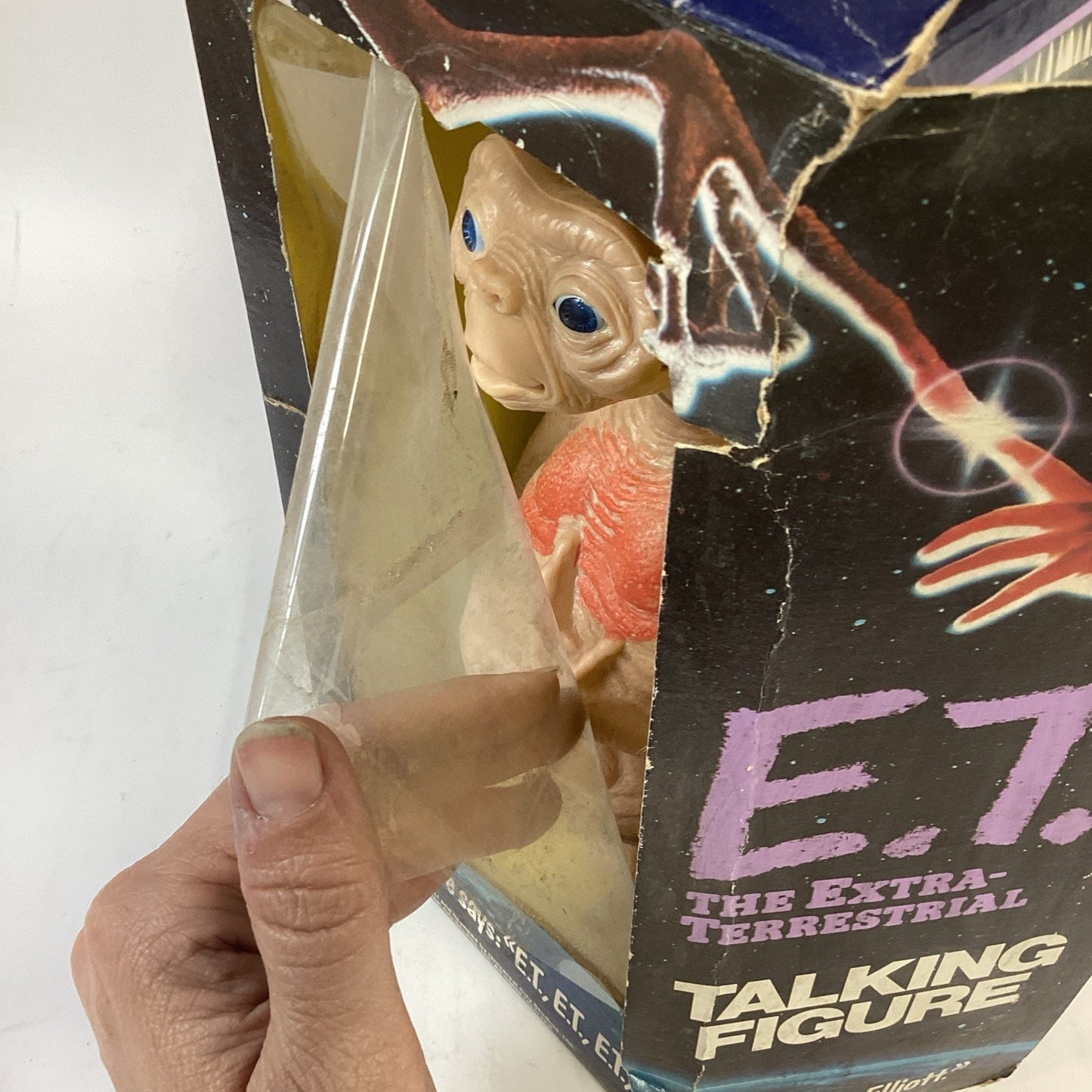 E.T. Action Figure - E.T. The Extra-terrestrial Talking Figure, 1982 #1253 NOS