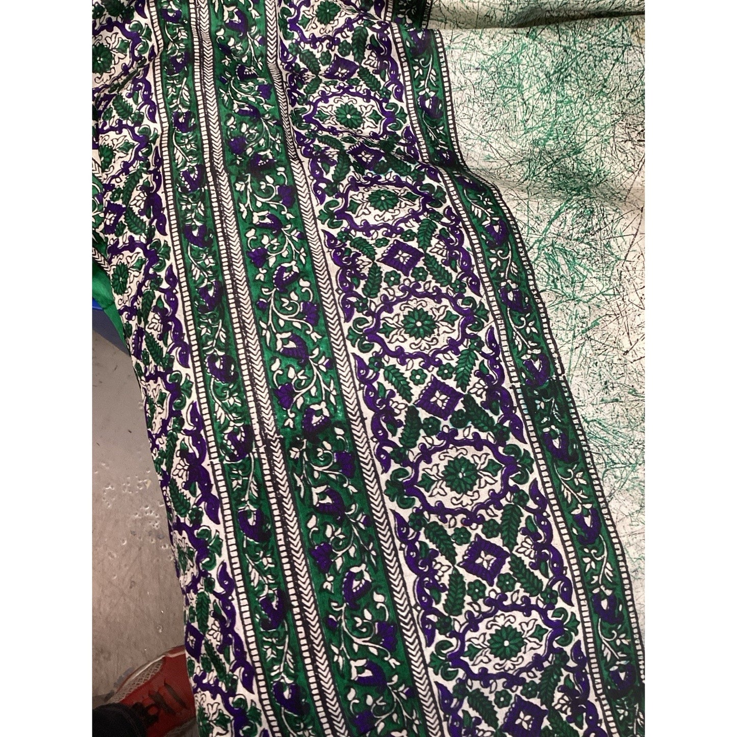 Vintage Silk Mandala Dupatta/Odhani Shawl - 200x45” - Pattern #10040