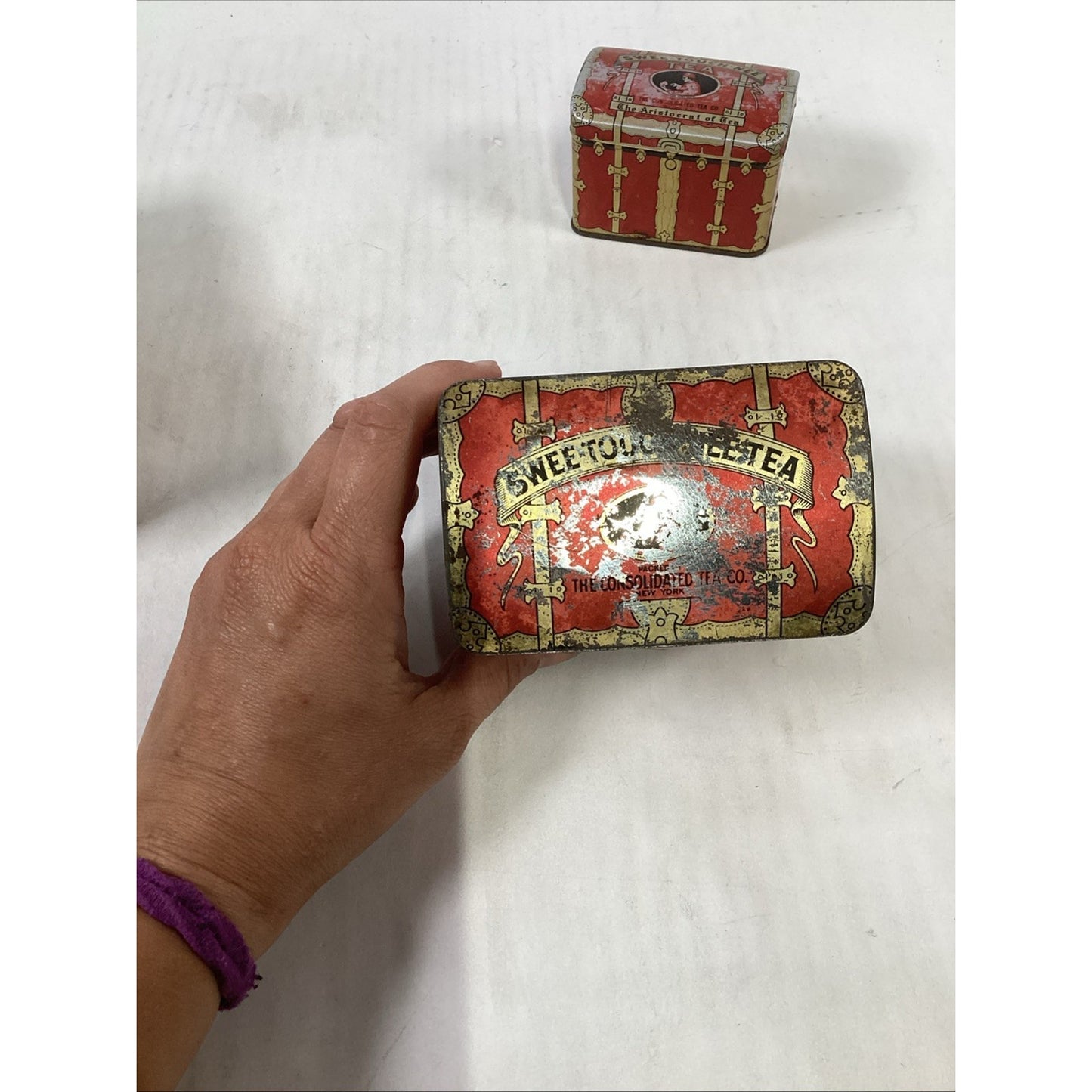 3 Vintage SWEE-TOUCH-NEE TREASURE CHEST TEA TINS - Nesting Tins