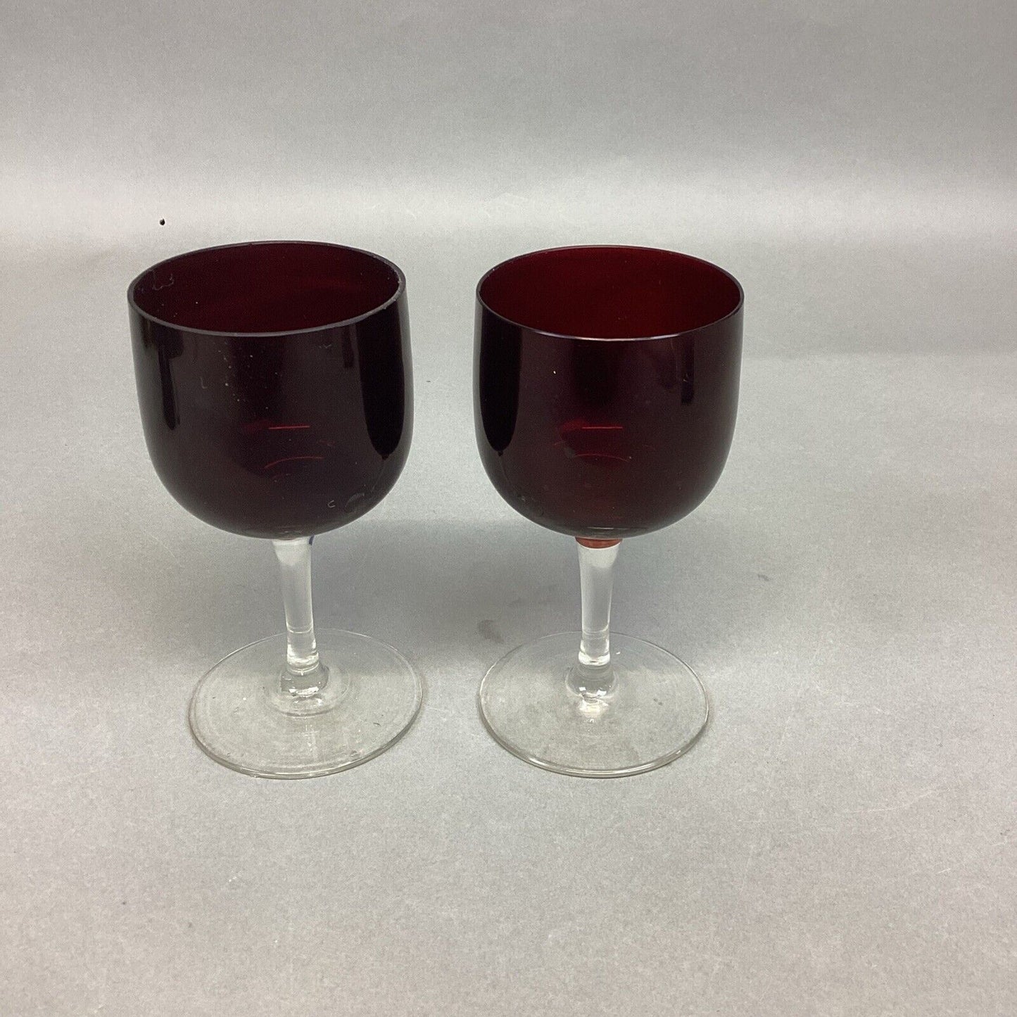 Set Of 2 Red Wine Glasses with Clear Stem - 4.75”