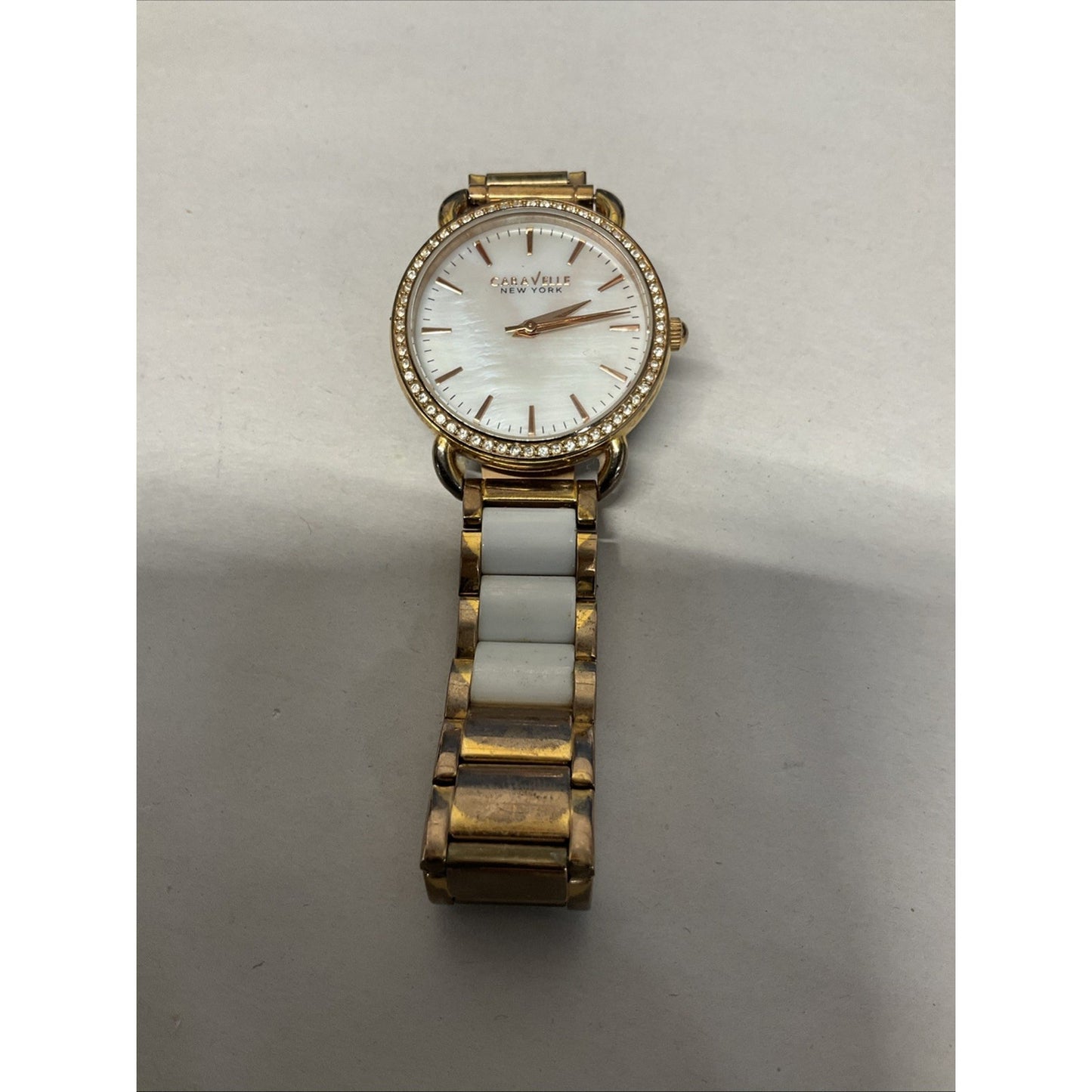 Beautiful Caravelle By Bulova Ladies Quartz Watch MOP Dial Gold Tone New Battery
