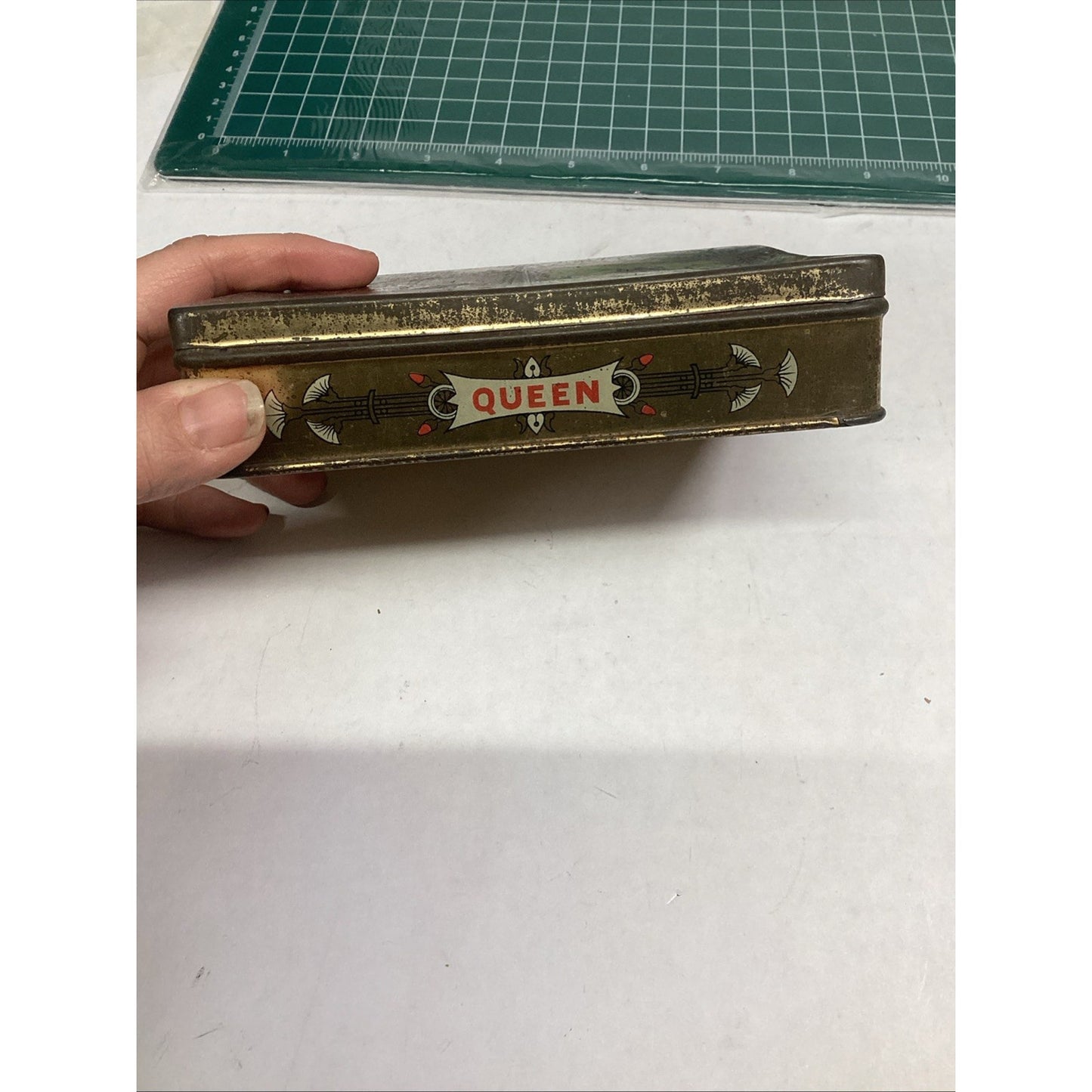 VINTAGE 1920’s CIGARETTE NESTOR ADVERTISING MINIATURE LITHO TIN BOX