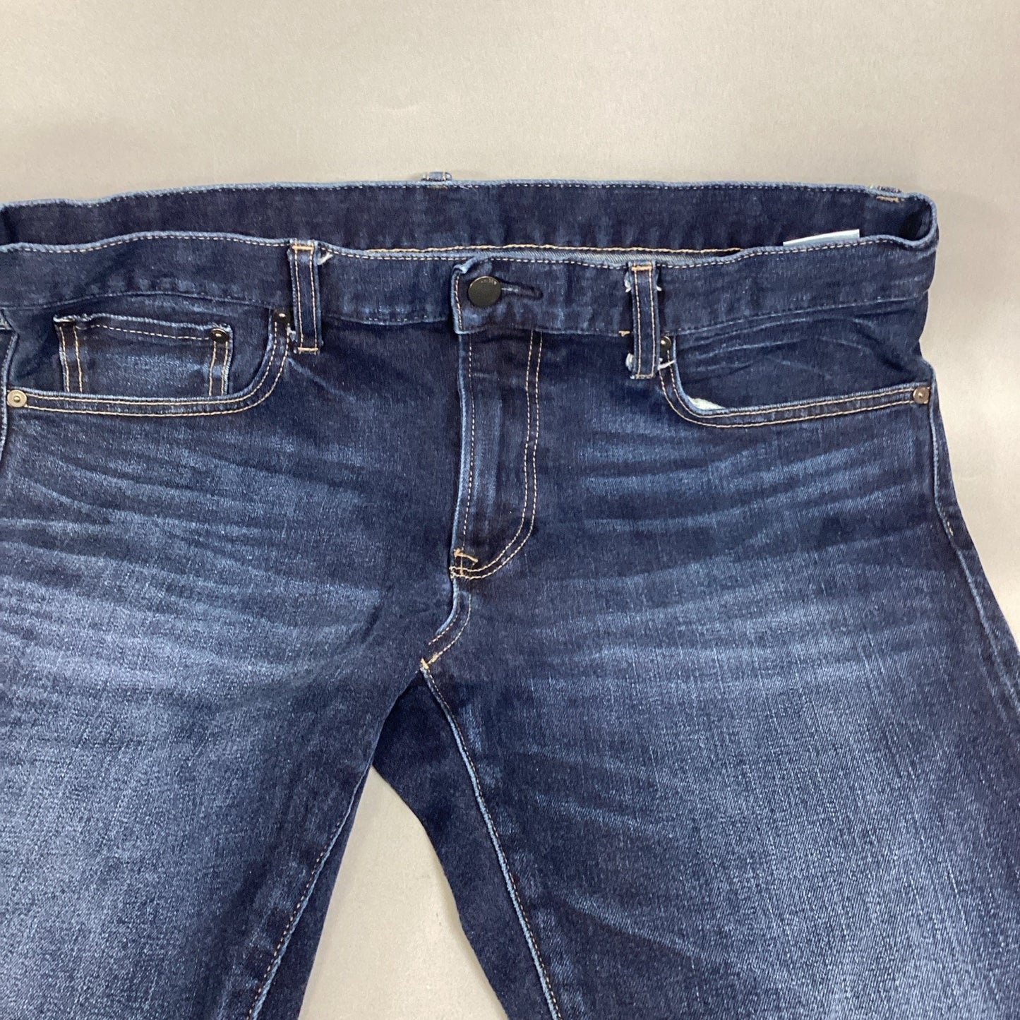 Uniqlo Men’s Blue Denim Slim Straight Low Rise Jeans - 35x32
