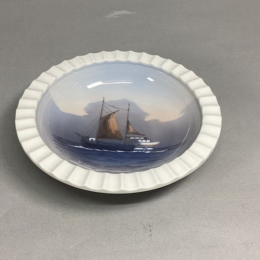 Vintage Lyngby Copenhagen Denmark Handpainted Porcelain Bowl #L97-52