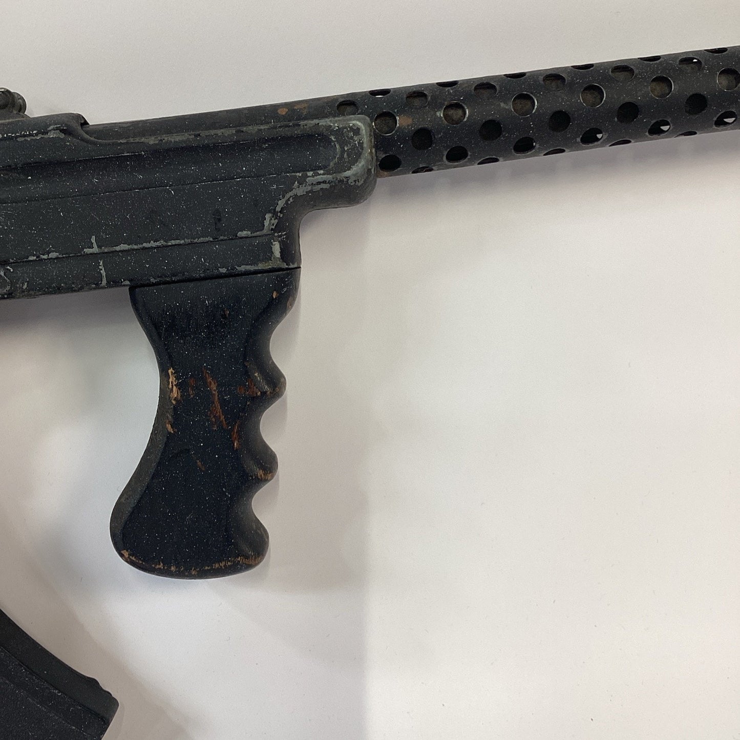 Vintage Commandos Automatic 25 Metal Toy Machine Gun - 27.5”L Heavy Cast Rifle