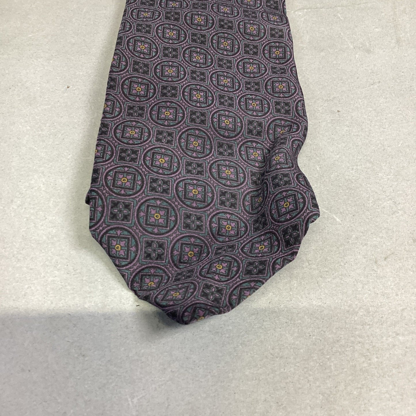 Frank Stella Ltd New York & Bloomingdale’s Peterborough 100% Silk Men’s Neckties Tie